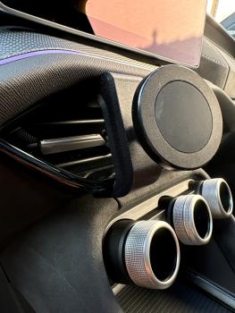 Preview: RS-Mount, fahrzeugspezifischer Handyhalter passend für Skoda Kodiaq 2 ab 2023, Made in Germany